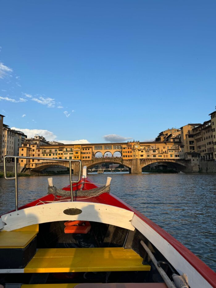 Luxury Arno Cruise with Aperitif Experience –  1.5 Hour