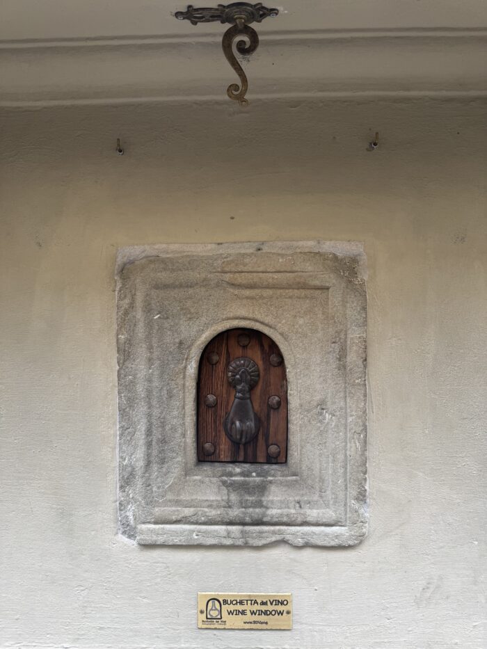 Florence Private Wine Windows Tour – Hidden Gems & Local Stories 2.5 Hours